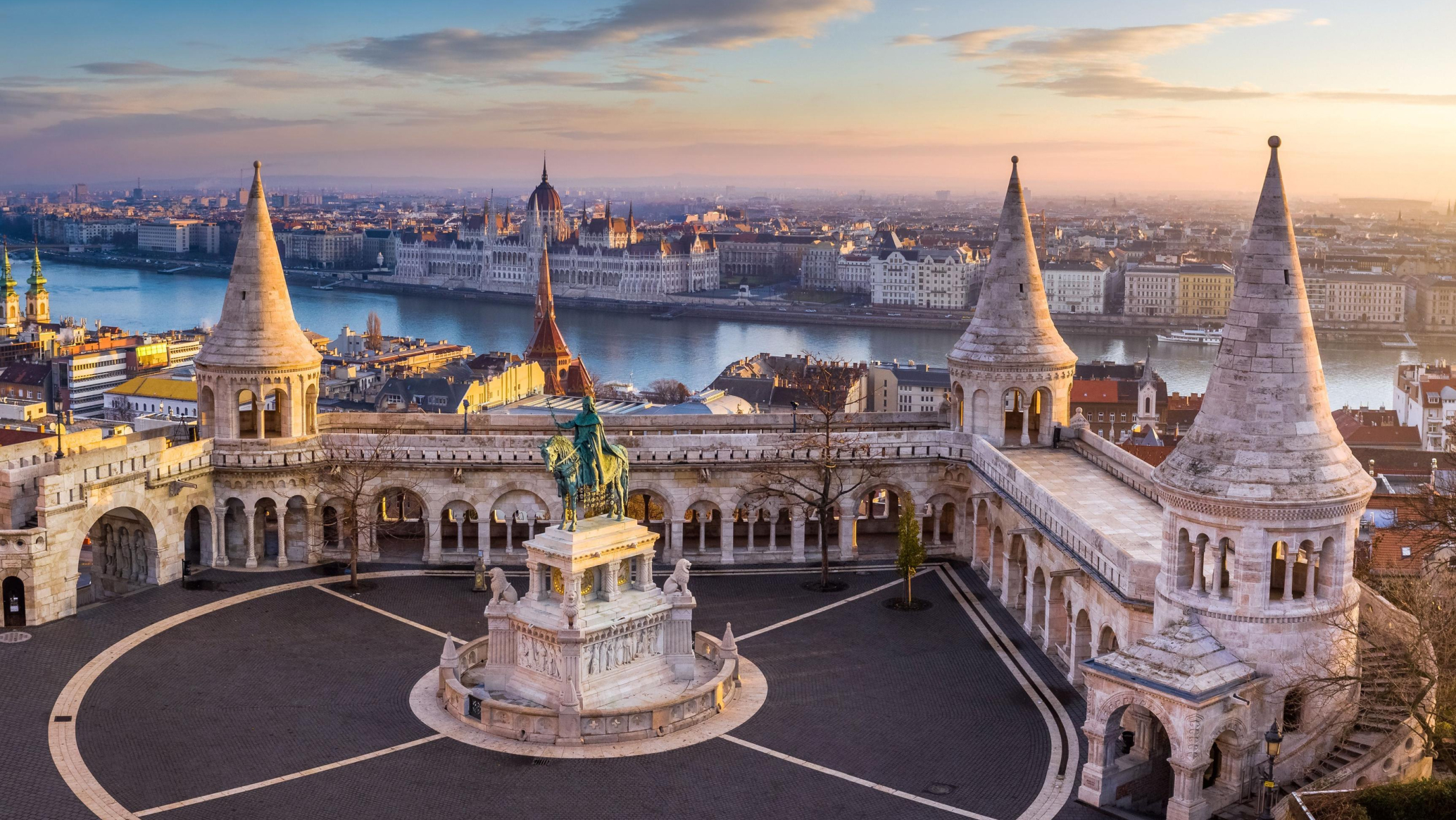 Венгрия фирмы. Рыбацкий Бастион Венгрия. Будапешт. Панорамное фото. Budapest 2024 -stock.