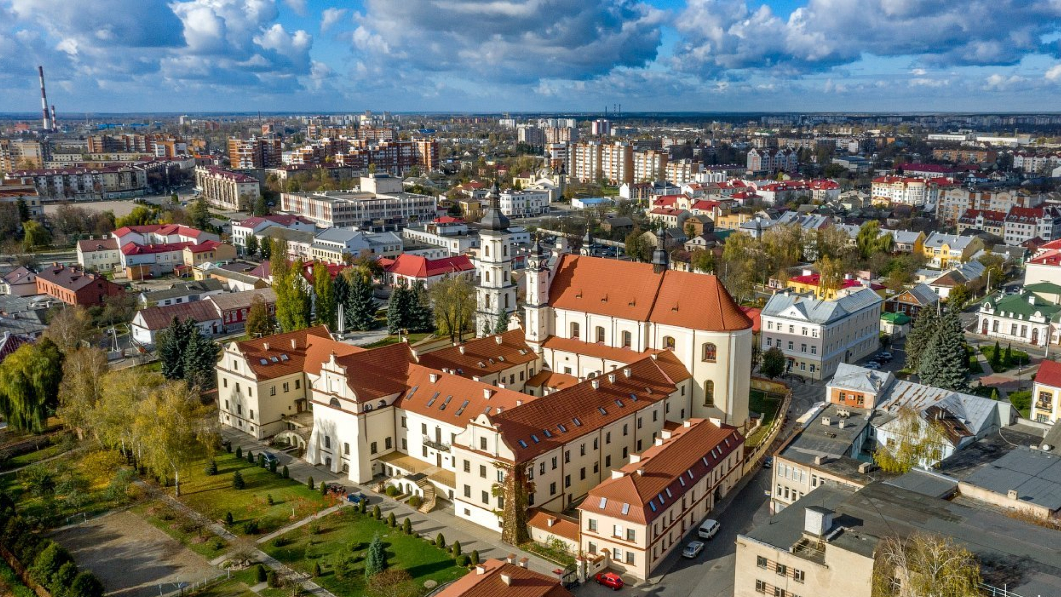 Город в белоруссии б. Пинск город в Белоруссии. Г.Пинск Брестская область. Пинск центр города. Столица белорусского Полесья.